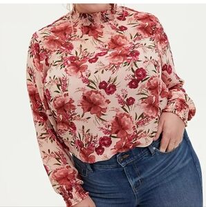 Floral Blouse with Ruffled Neckline